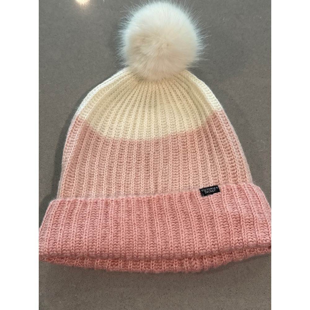 Victoria's Secret Pink White Knit Beanie Hat Faux Fur Pom Pom Winter